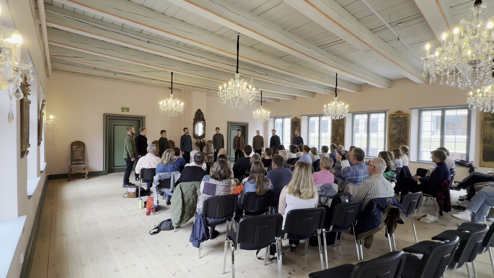 SKVALA i konsert